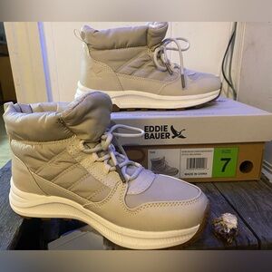 New in Box Eddie Bauer Womens Boots size 7